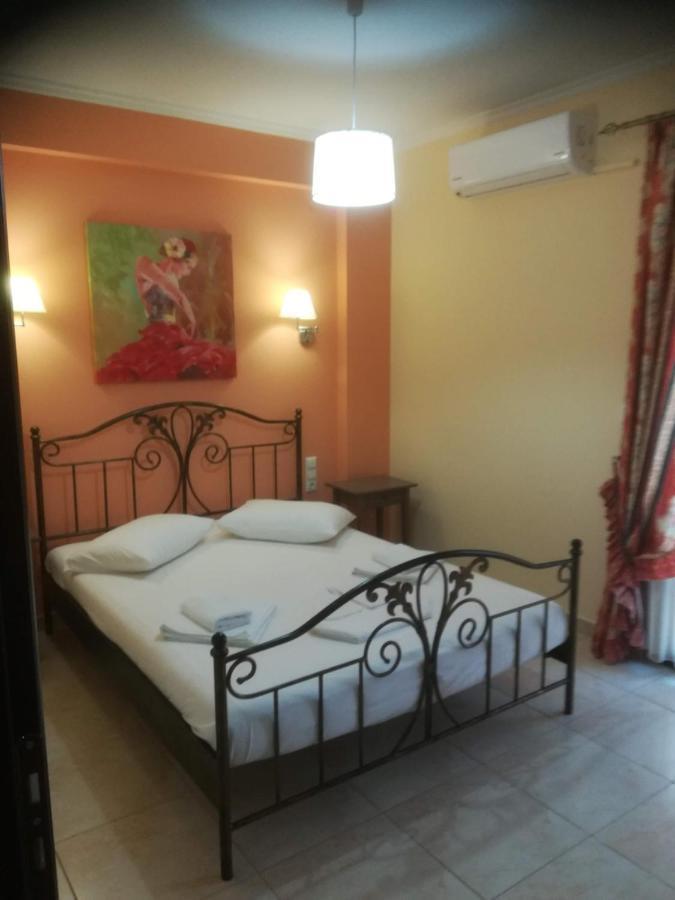 Casa Loutsiano Lägenhet Sívota Exteriör bild